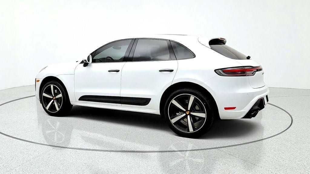 Used 2024 Porsche Macan Turbo w/ Premium Plus Package AWD/4WD image 7