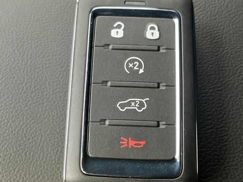 New 2025 Jeep Grand Cherokee L Altitude image 22