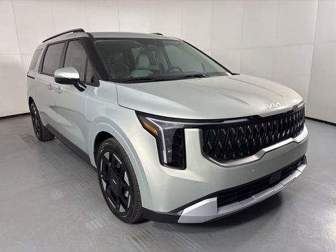 New 2026 Kia Carnival EX FWD image 2