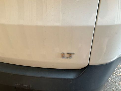 Used 2020 Chevrolet Traverse LT w/ LT Premium Package FWD image 6