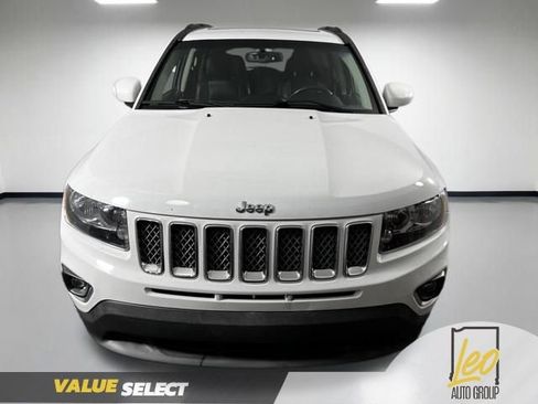Used 2016 Jeep Compass High Altitude image 2