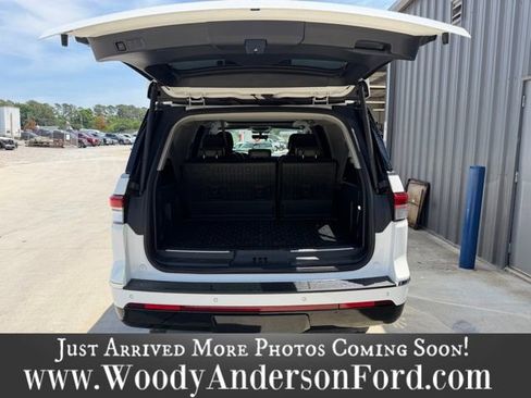 Used 2023 Lincoln Navigator L Black Label AWD/4WD image 6