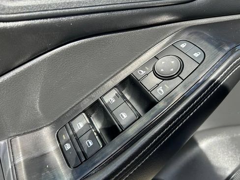 Used 2024 Nissan Rogue SV AWD/4WD image 28