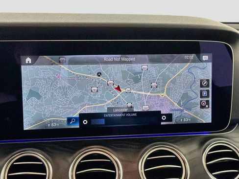 Used 2023 Mercedes-Benz E 350 4MATIC Sedan image 13