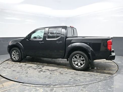 Used 2020 Nissan Frontier SV image 4