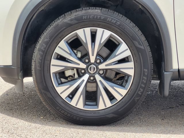 Certified 2023 Nissan Rogue SV FWD image 6