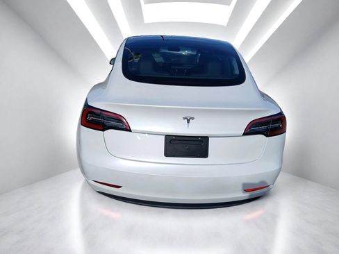 Used 2023 Tesla Model 3 Standard Range RWD image 5