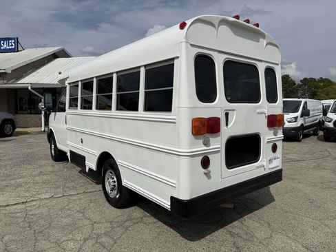 Used 2005 Chevrolet Express 3500 w/ School Bus Package RWD image 4