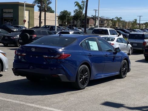 Certified 2026 Toyota Camry SE w/ Convenience Package image 4