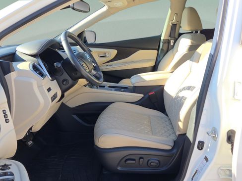 Used 2020 Nissan Murano Platinum image 11