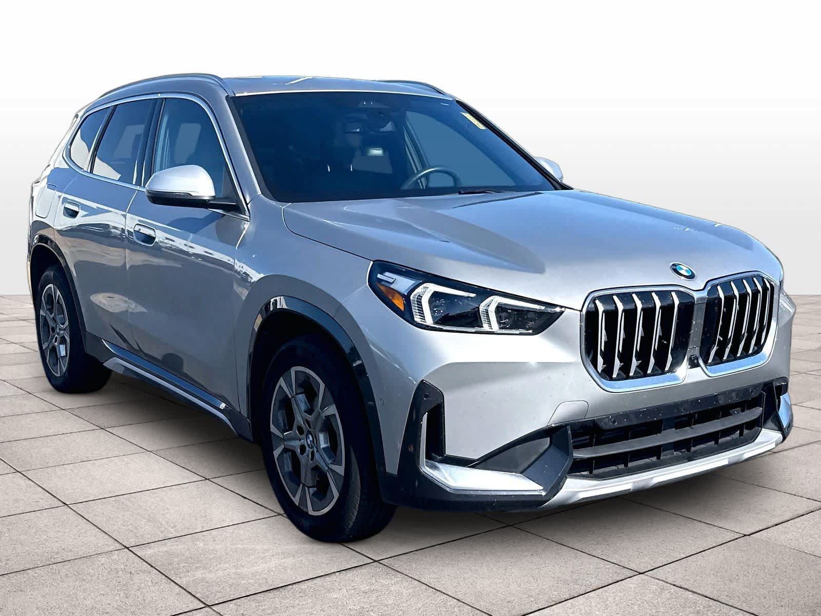 Used 2023 BMW X1 xDrive28i w/ Premium Package AWD/4WD image 3