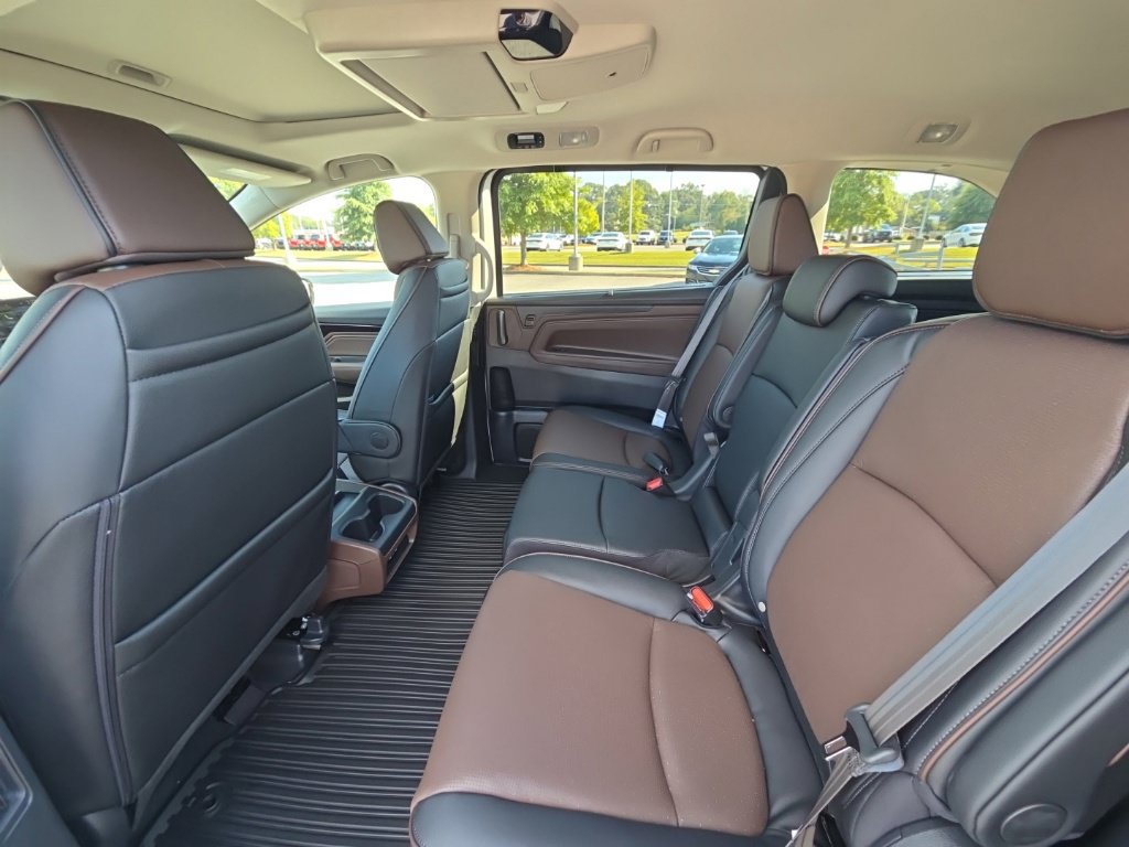 New 2027 Honda Odyssey Elite image 12