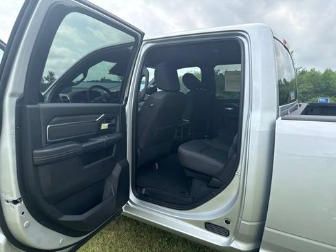 New 2026 RAM 2500 Big Horn AWD/4WD image 33