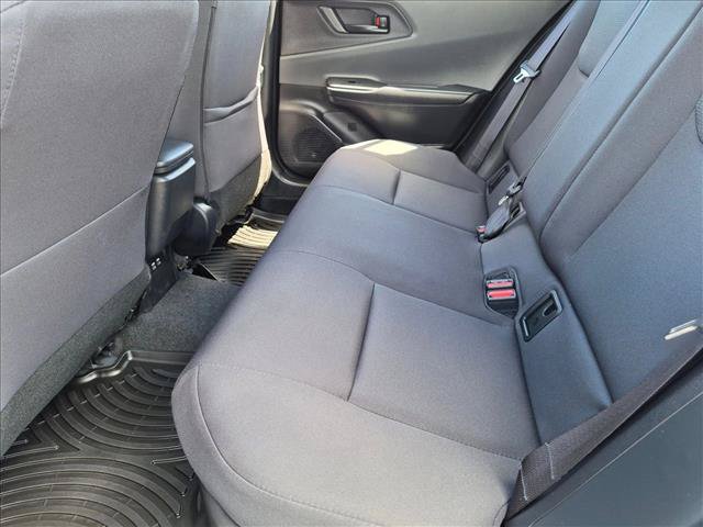 Used 2025 Toyota Prius LE FWD image 17