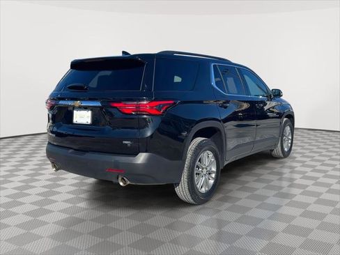 Used 2023 Chevrolet Traverse LT image 5