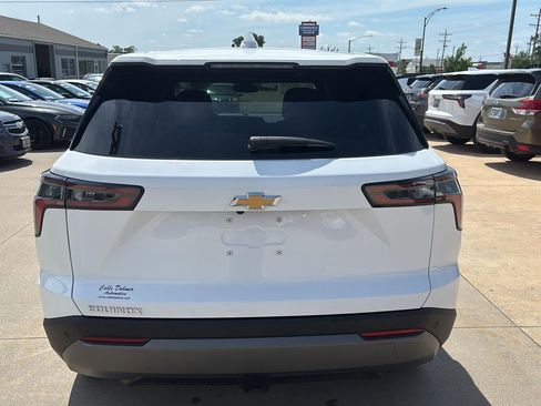 Used 2026 Chevrolet Equinox LT FWD image 5
