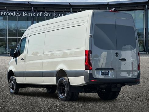 New 2025 Mercedes-Benz Sprinter 3500 image 6