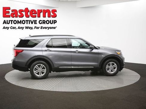 Used 2022 Ford Explorer XLT image 43