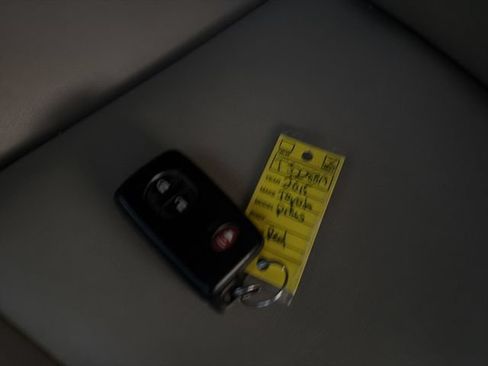 Used 2015 Toyota Prius V Four FWD image 34