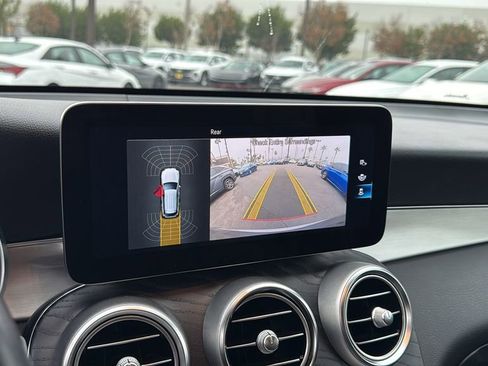 Used 2021 Mercedes-Benz GLC 300 image 15