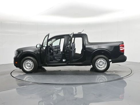 New 2025 Ford Maverick XL w/ Equipment Group 102A image 32