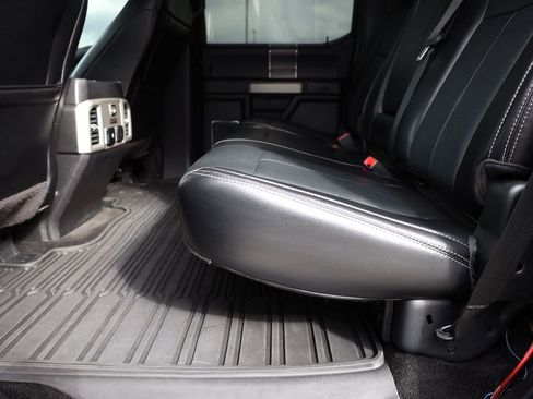 Used 2018 Ford F150 Lariat w/ Equipment Group 502A Luxury AWD/4WD image 19