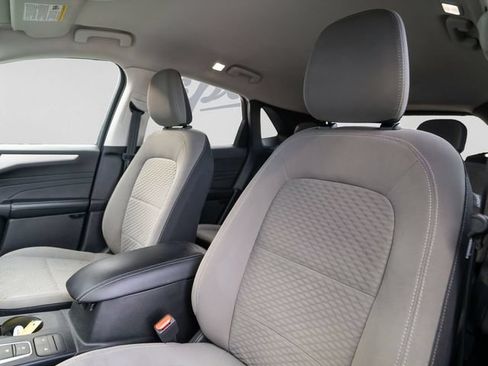 Used 2022 Ford Escape SE AWD/4WD image 6