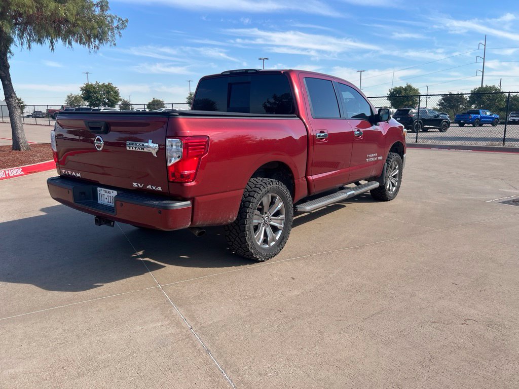 Used 2018 Nissan Titan SV w/ SV Convenience Package AWD/4WD image 5
