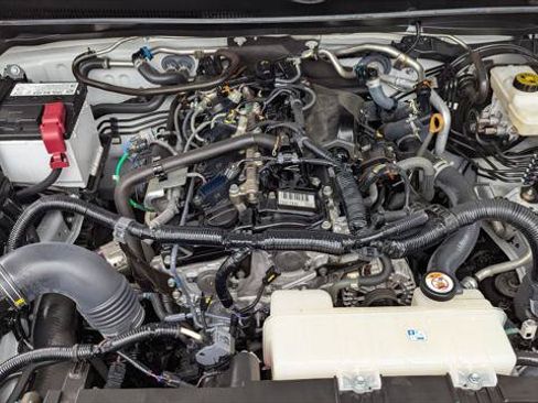 Used 2024 Toyota Tacoma SR5 RWD image 29