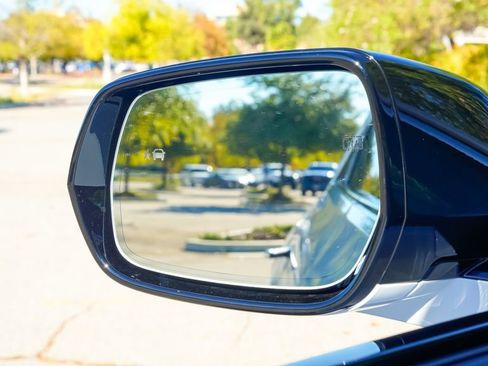 New 2026 Cadillac Lyriq Luxury image 17