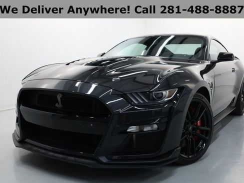 Used 2022 Ford Mustang Shelby GT500 w/ Technology Package image 3