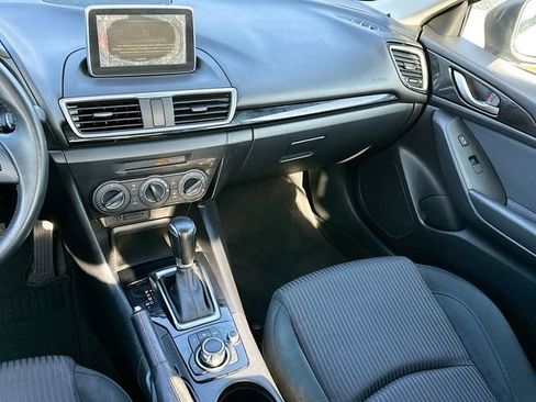 Used 2015 MAZDA MAZDA3 i Touring image 21