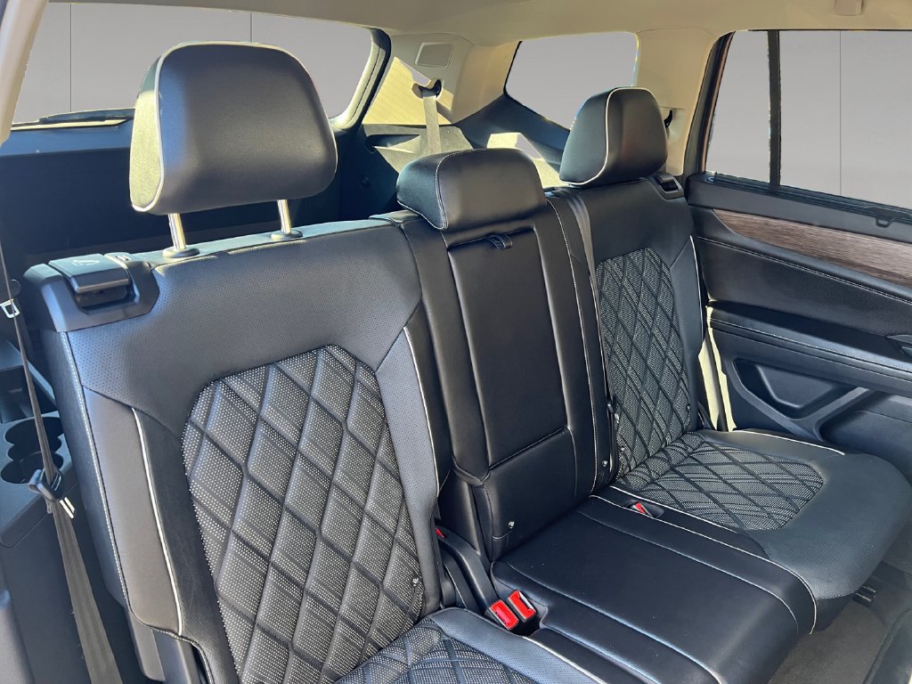 Used 2024 Volkswagen Atlas SEL Premium R-Line AWD/4WD image 19