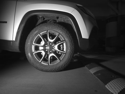 Used 2025 Jeep Compass Trailhawk image 13