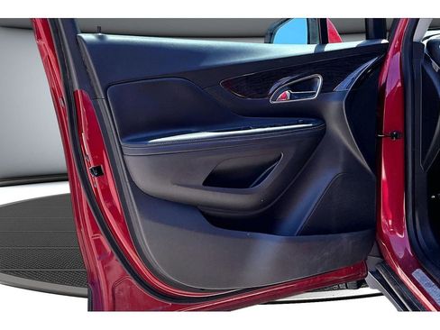 Used 2016 Buick Encore FWD image 19