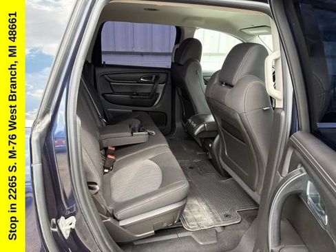 Used 2017 Chevrolet Traverse LT w/ Style and Technology Package FWD image 41