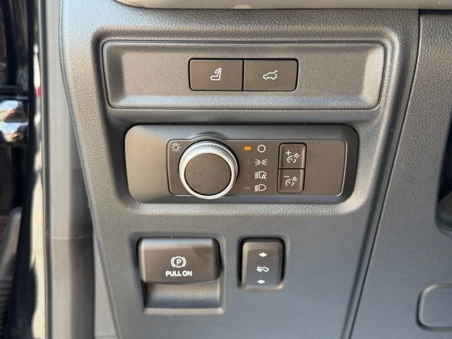 Used 2022 Ford Expedition XLT AWD/4WD image 7