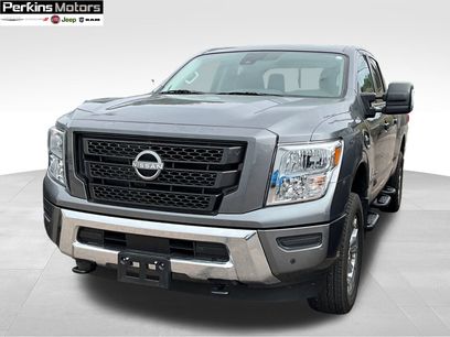 Used 2024 Nissan Titan SV w/ SV Convenience Package