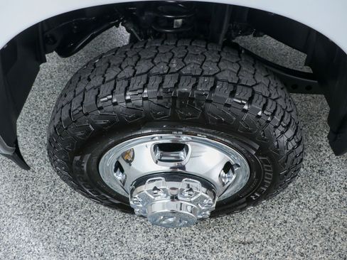 Used 2024 RAM 3500 SLT w/ Quick Order Package 2YG SLT image 11