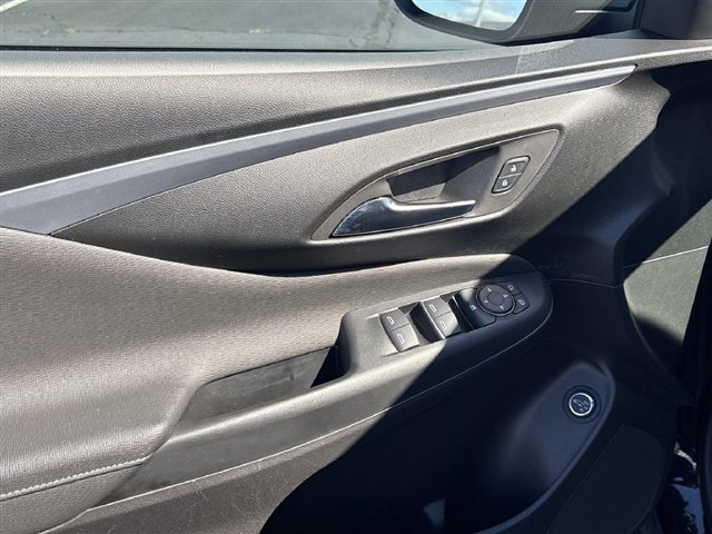 Used 2025 Buick Envista Sport Touring w/ Convenience I Package FWD image 22