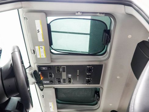 Used 2024 INEOS Grenadier AWD/4WD image 45