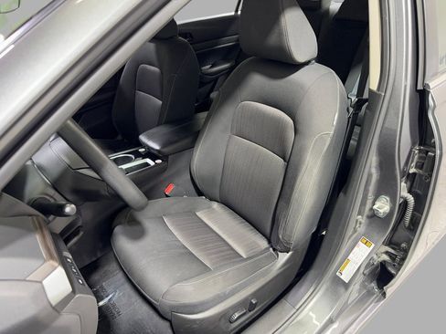 Used 2024 Nissan Altima 2.5 SV image 33