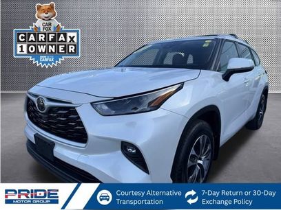 Used 2022 Toyota Highlander XLE