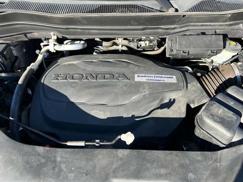 Used 2018 Honda Pilot LX image 15