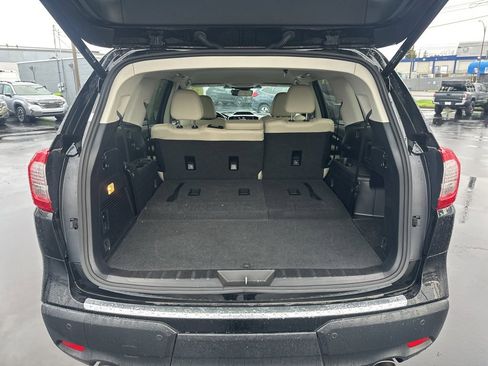 Used 2023 Subaru Ascent Limited image 5