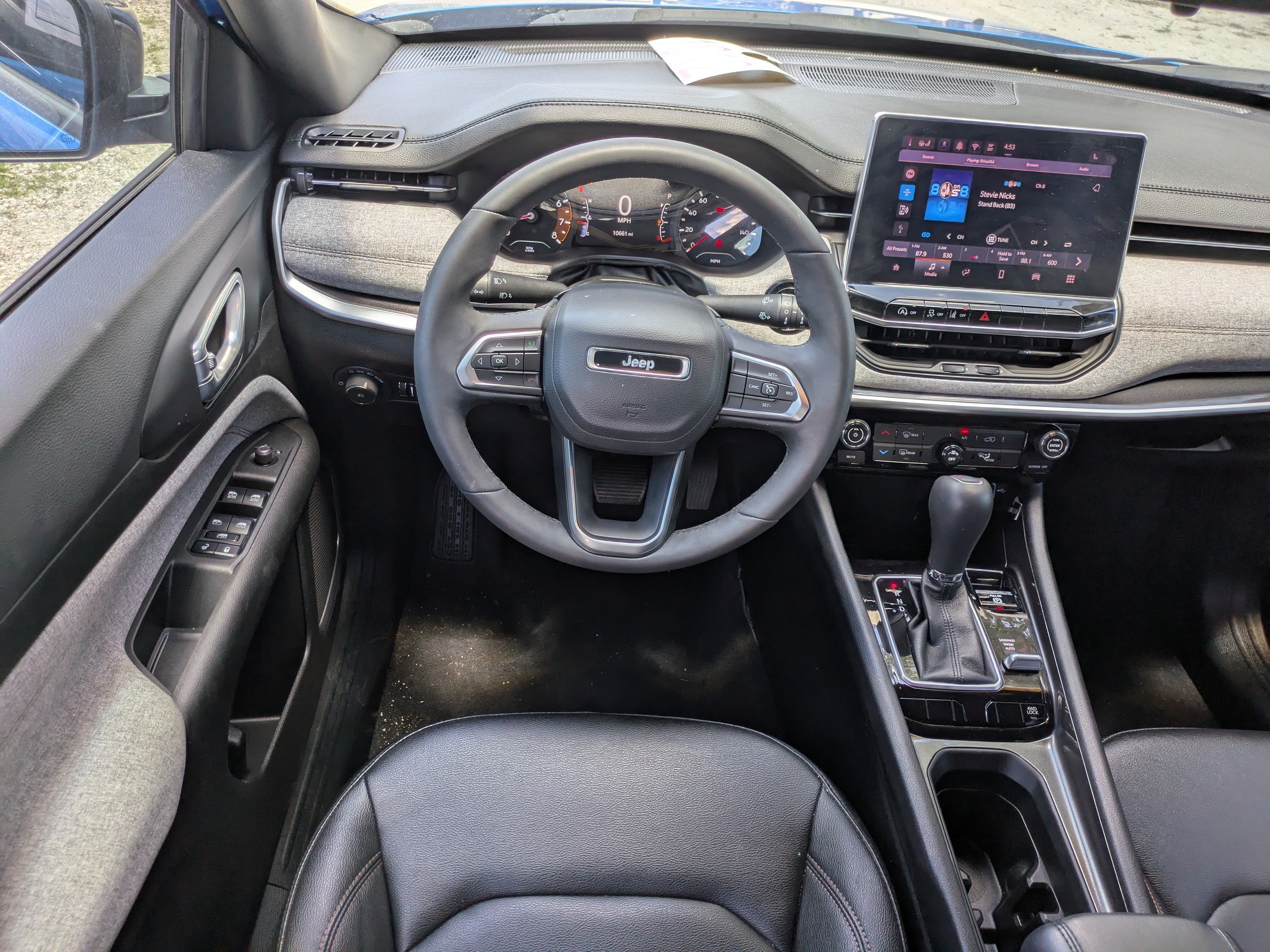 Used 2024 Jeep Compass Latitude AWD/4WD image 13