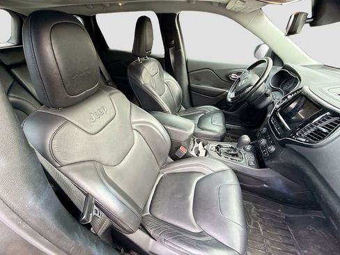 Used 2021 Jeep Cherokee Limited image 28