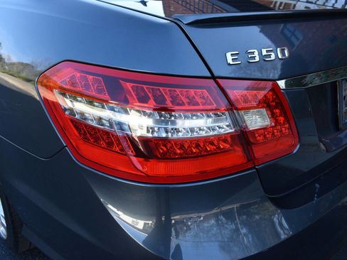 Used 2013 Mercedes-Benz E 350 4MATIC Sedan image 36