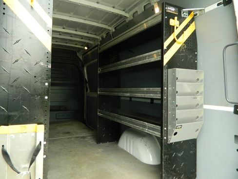Used 2022 Mercedes-Benz Sprinter 2500 image 12
