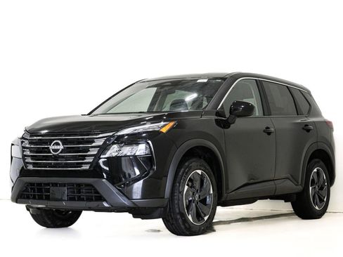 Used 2025 Nissan Rogue SV image 3